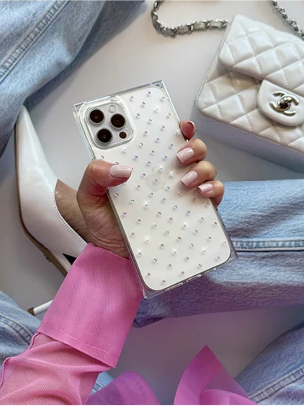 FLAUNT SQUARE® Iridescent Crystal
Rhinestone iPhone Case